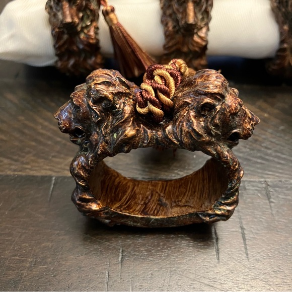 NEW Set of 8 Medieval Napkin rings - Picture 6 of 6